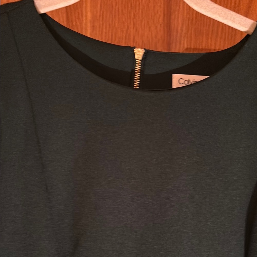 NWOT Calvin Klein Green Sheath Midi Dress Crew Neck 10 - Picture 2 of 5